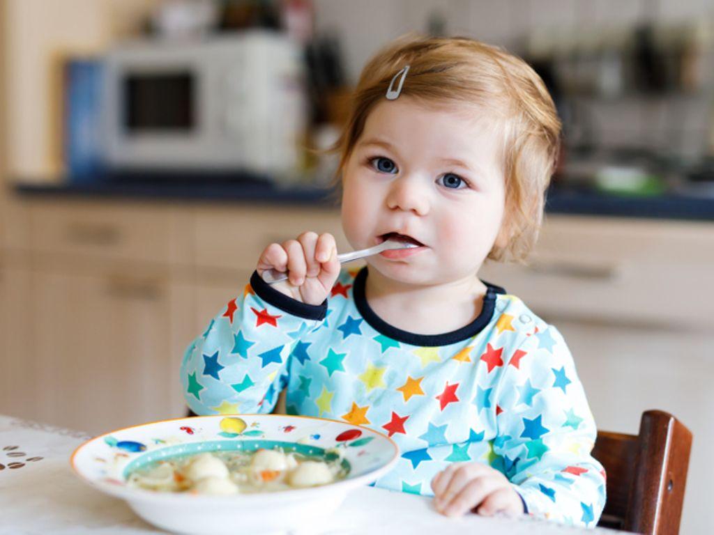 Babys erste Kost-romrodinka- iStock