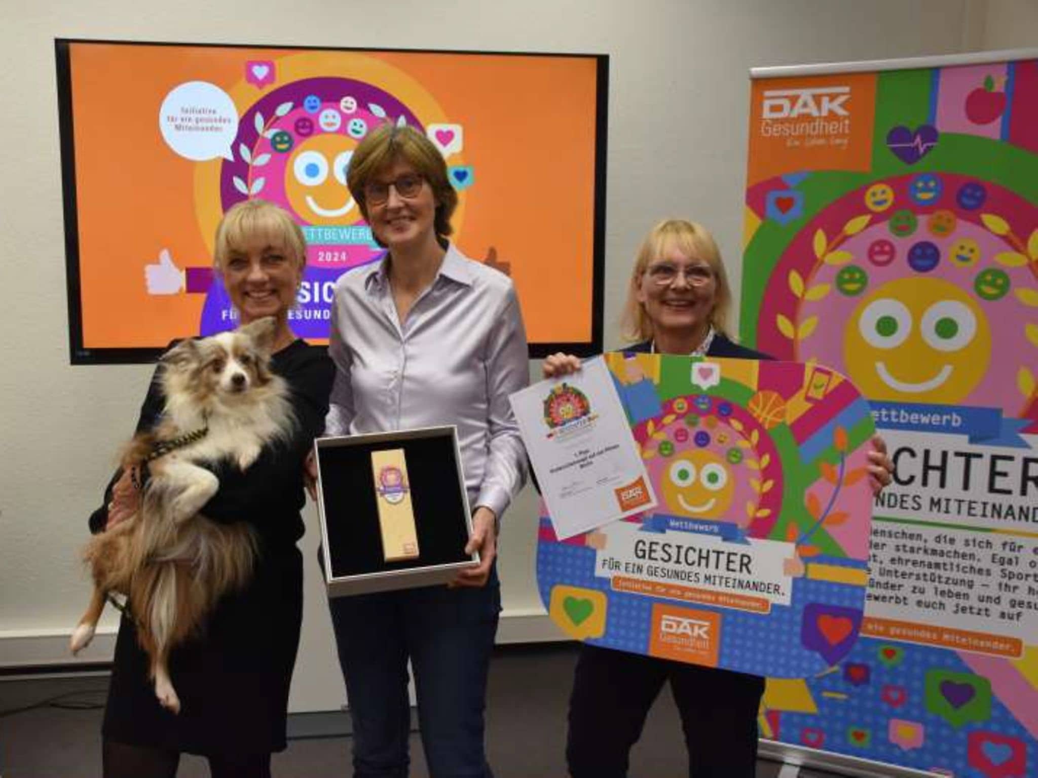 Bild: Jacqueline Boy, Frau Dr.med Annette Günther und Iris Schneider (DAK)
